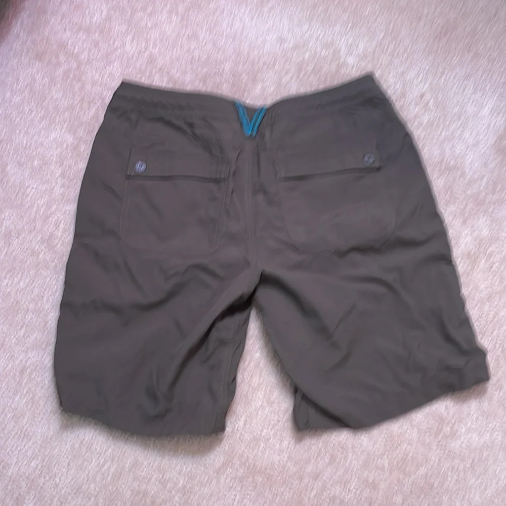 The North Face shorts - Picture 3 of 3